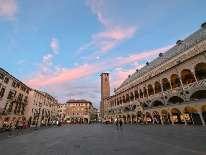 Piazza della Frutta and Palazzo della Ragione