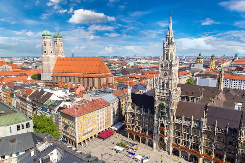 Marienplatz town hall and Frauenkirche, Munich
