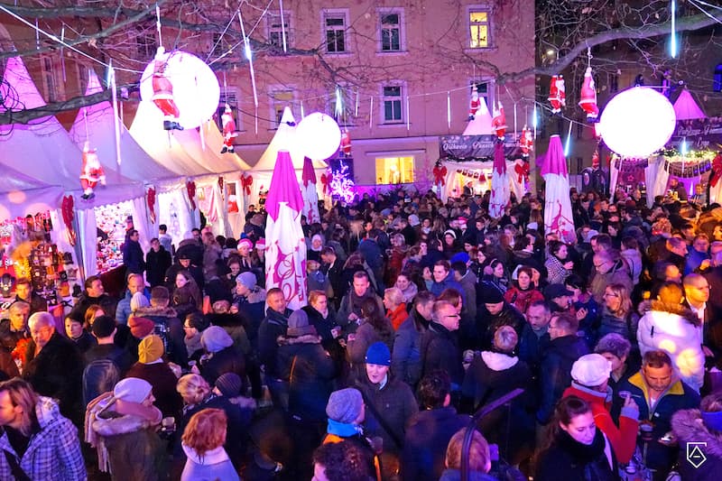 Munch Pink Christmas market